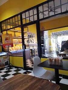Lapak Cindo Pusat (Ikan Giling & Resto Pempek Cikarang) place picture